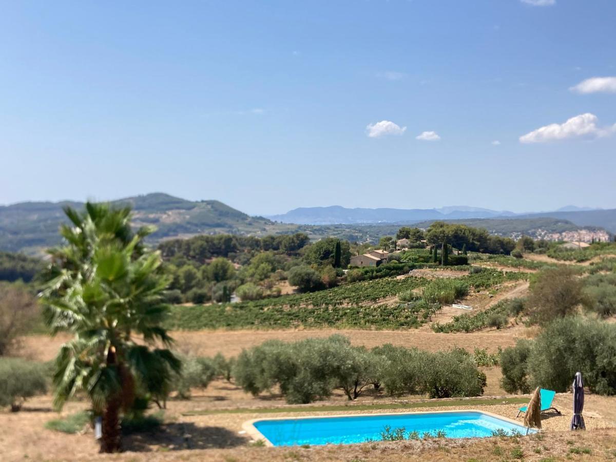 La Venturonne Appartement Neuf Rez De Jardin 45 M2 Vue Mer Et Vignes 10 Mn Des Plages Le Beausset Luaran gambar